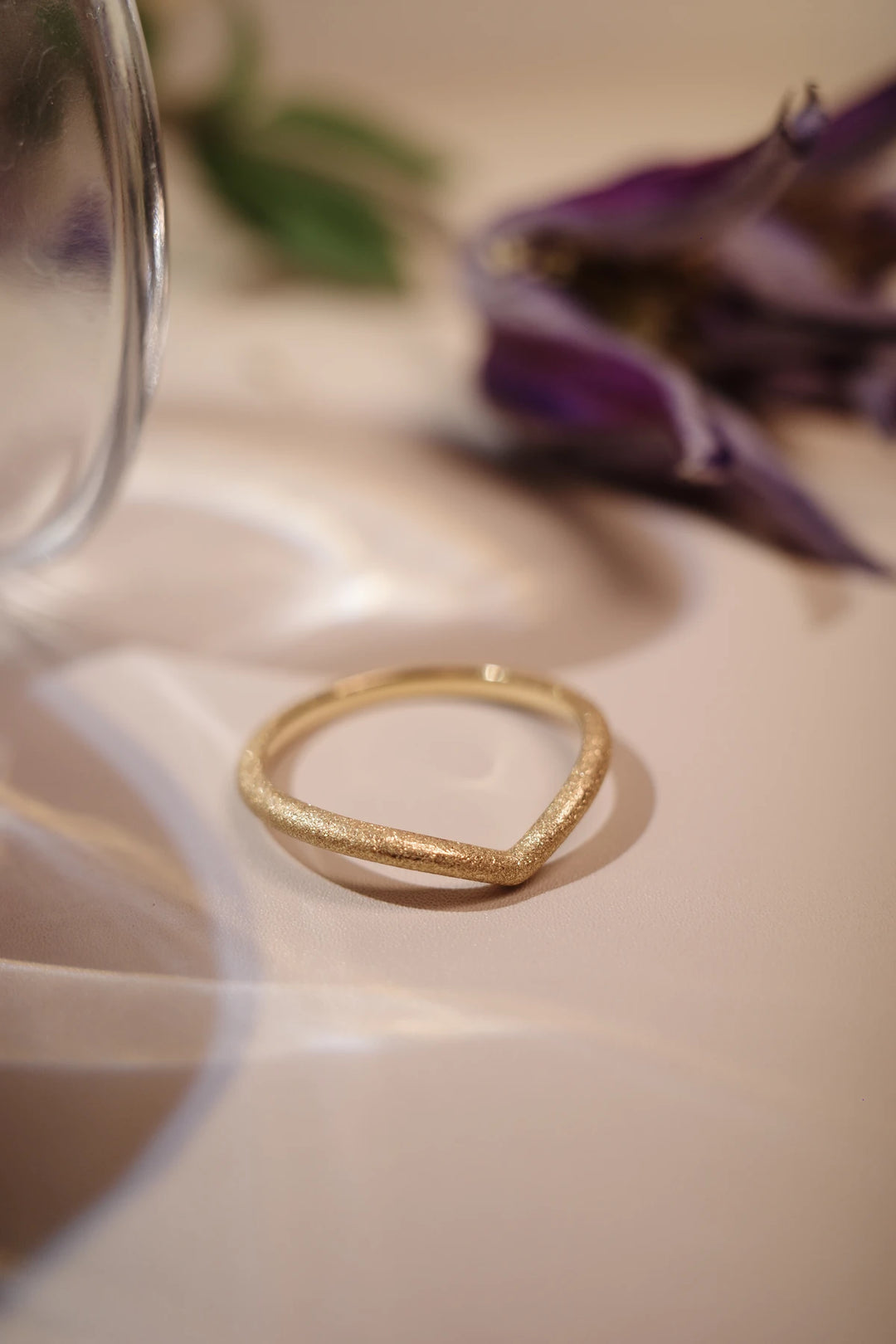 Golden Radiance Curved Ring