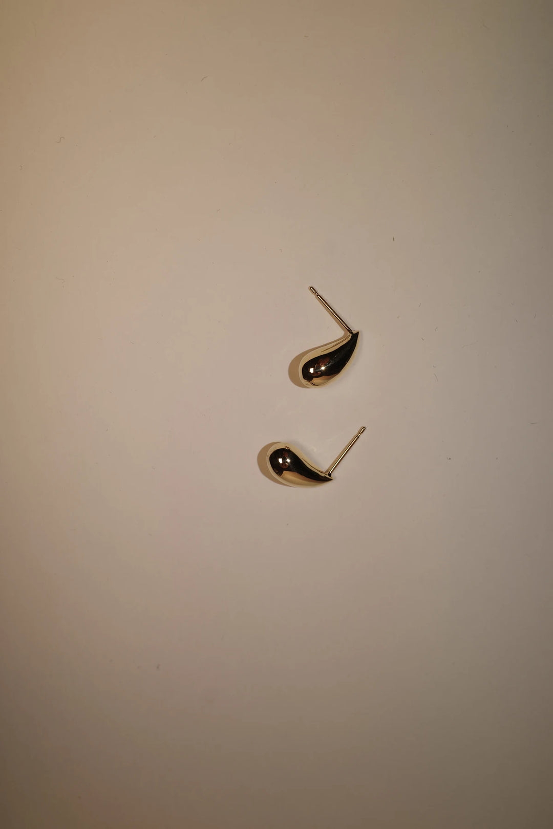 Gold Rain Drop Studs - Medium