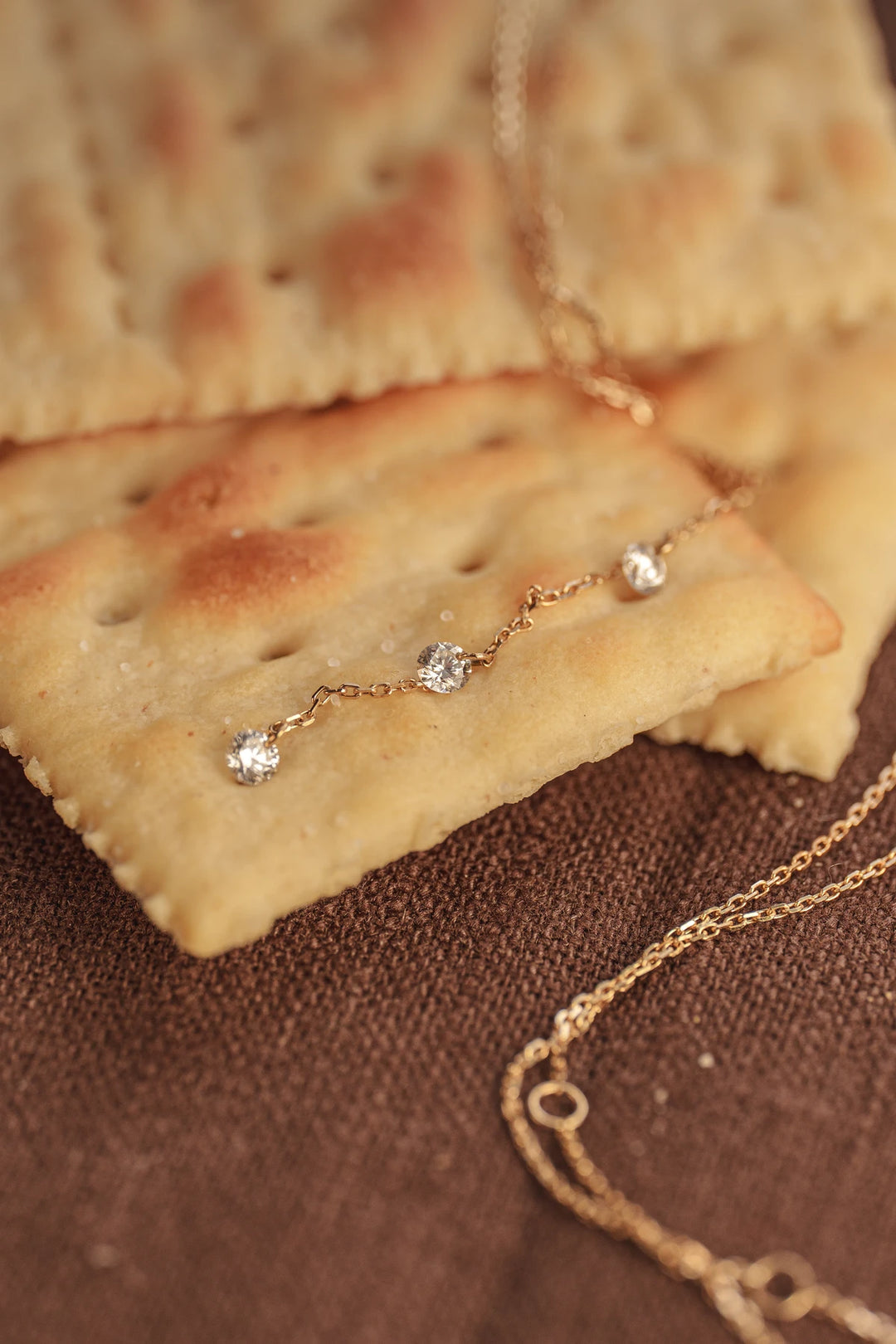 Trio Floating-Diamonds Necklace