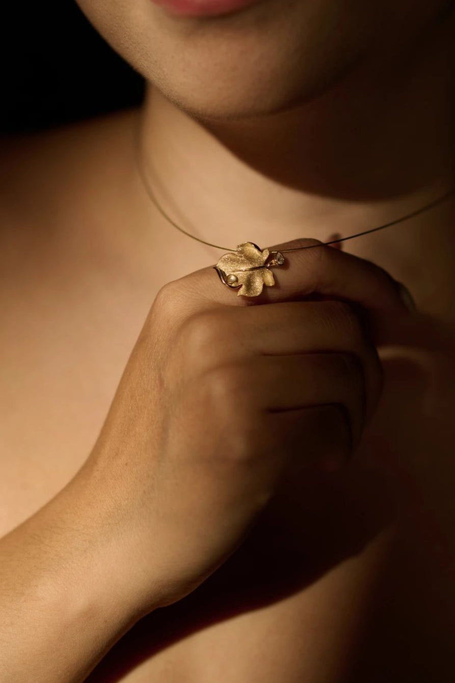 Golden Radiance Leaf Pendant